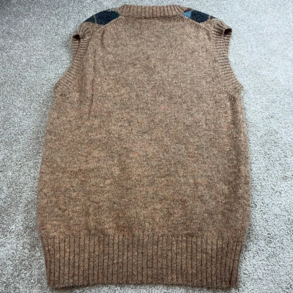 Thane Mens Vintage Shetland Wool Argyle Sweater Vest Tan Brown V-Neck Medium